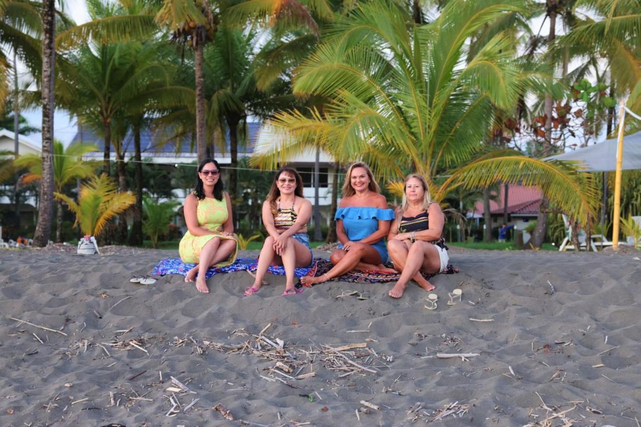 Cocomar Beachfront Hotel Quepos Exterior photo